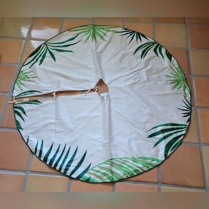 Trimsetter Christmas Tree Skirt for Dillard's. 60" Round Hand Beaded New